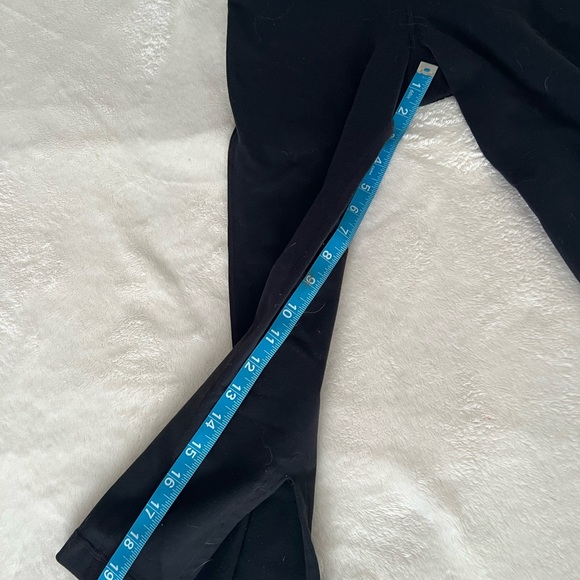 Lululemon black boogie crop leggings - Picture 4 of 6